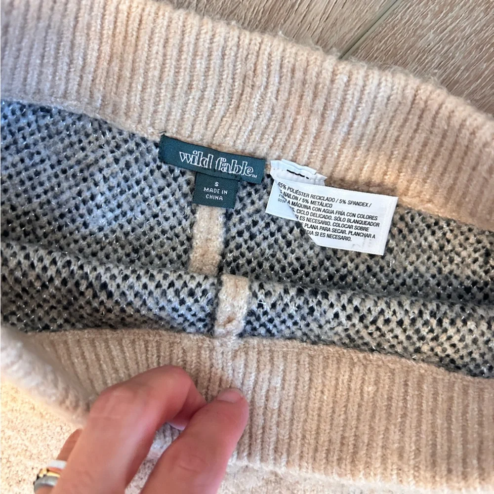 Sweater Set - Picture 4 of 4